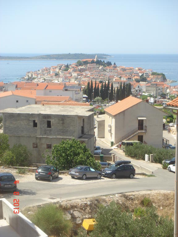 Apartments Renata Примоштен Экстерьер фото